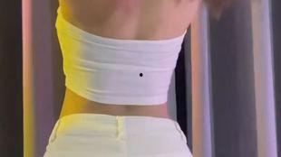 简单的网红美女舞蹈视频,网红美女舞蹈视频，带你领略青春活力