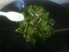 网红青椒的各种做法图片,多样烹饪，美味无限