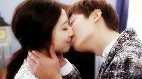 冷酷吻图片明星