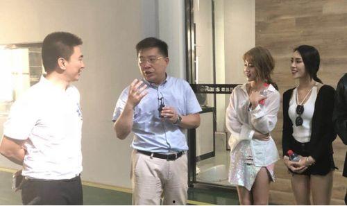 当网红遇见大咖视频,一场跨界对话的火花碰撞