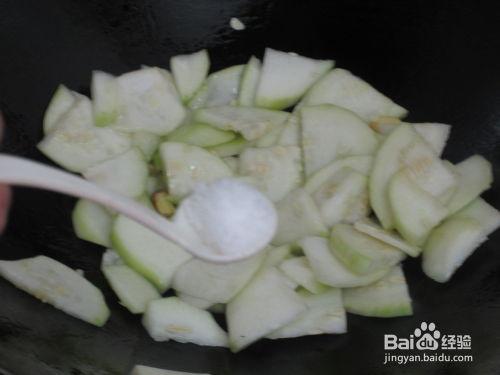 新疆阿勒泰葫芦瓜怎么吃,新疆阿勒泰葫芦瓜的多彩食法探索